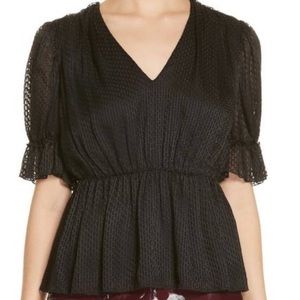 Lewit blouse silk blend short puff sleeves.